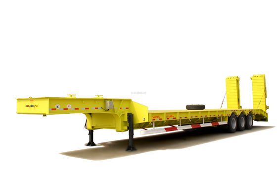 CIMC HUAJUN 3-assige zware lage-bed half-trailer met hydraulische oprit Maximale nuttige lading 70TON