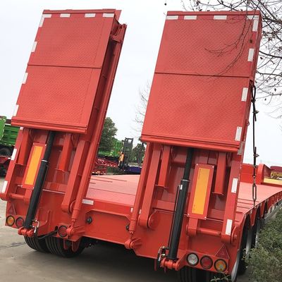 30T Max Payload Hydraulisch vouwbare ganshals voor zware lage bed trailer Robuust ontwerp