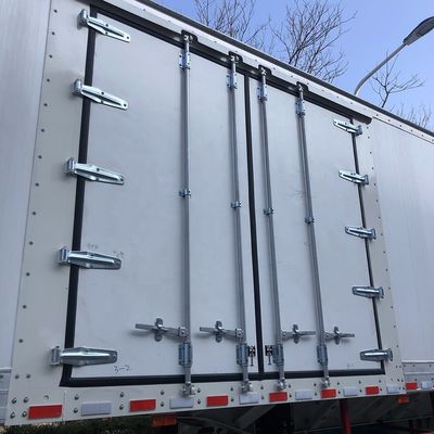 Ontwerp CIMC HUAJUN 3 assen Aluminium legering Cargo Box Semi-trailer voor een capaciteit van 50 ton